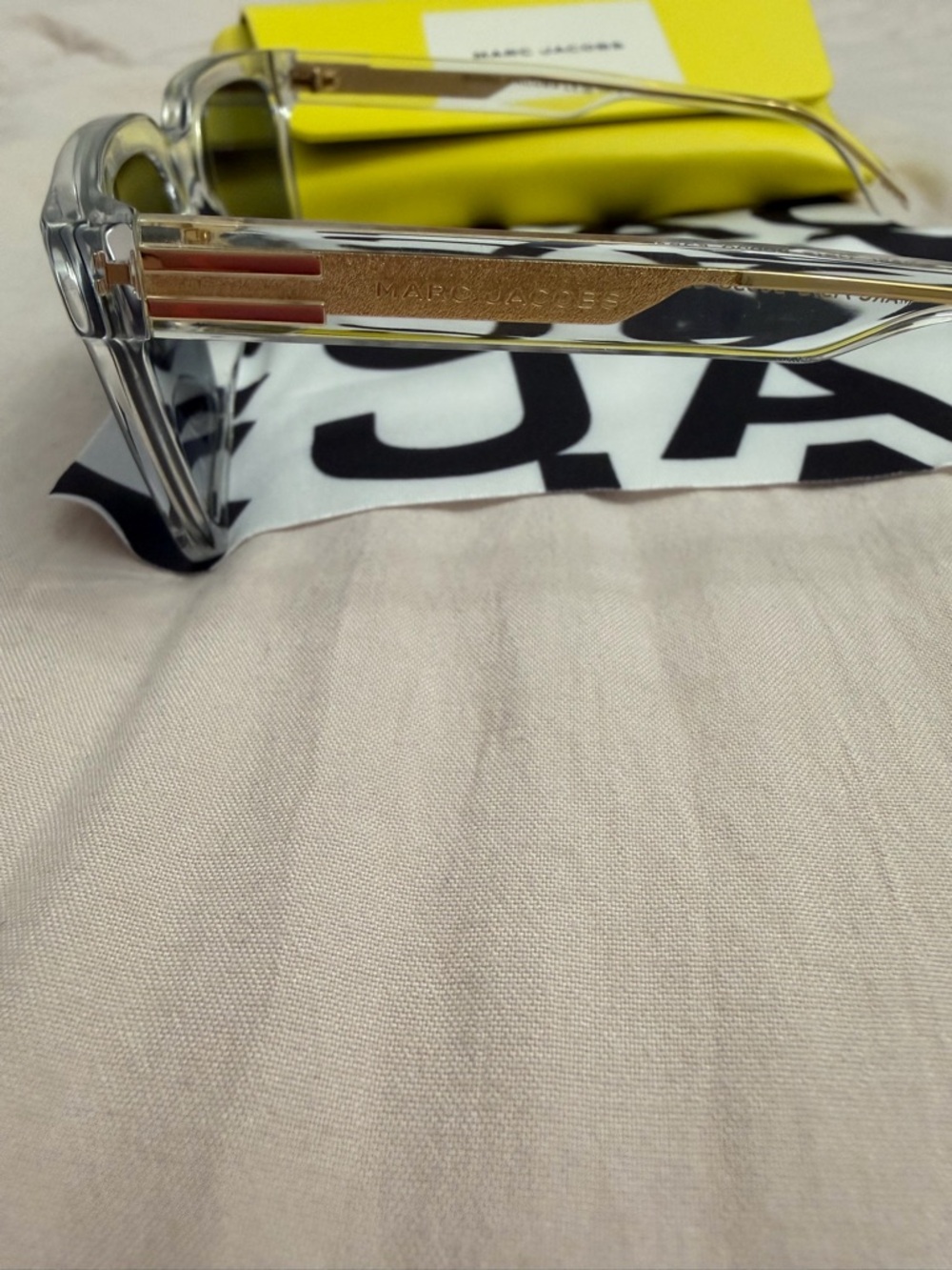 Marc Jacobs Clear Frame Sunglasses with Dark Gray Lenses and Yellow Case - Picture 4 of 4